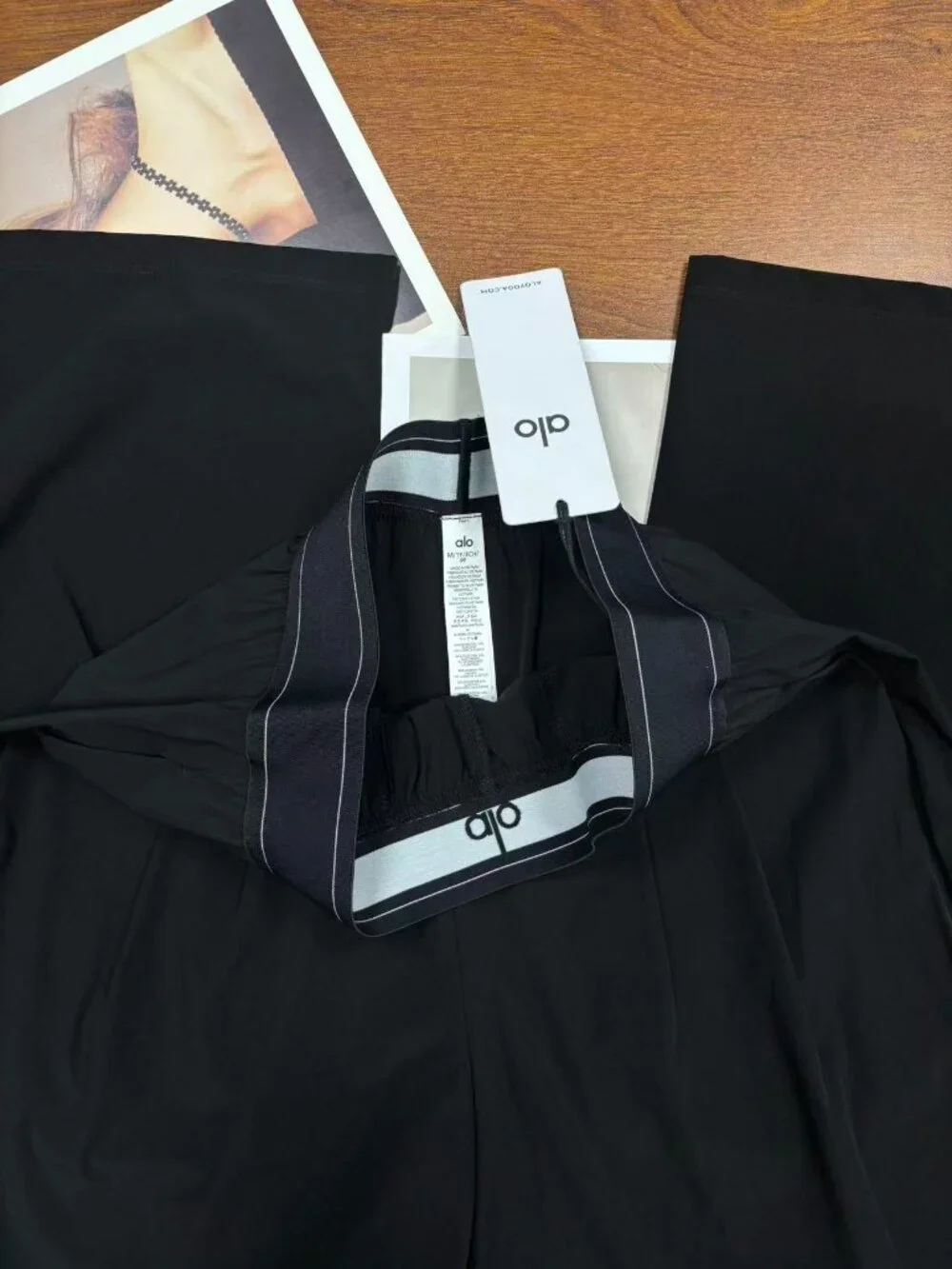 Brand new ALO Yoga Women's Black Suit Up Trouser ✨🔥(Regular)30 inches in length
